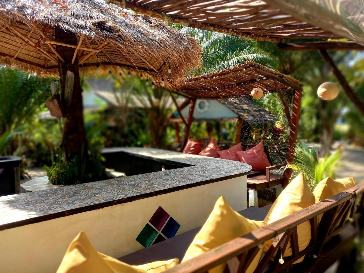 Sabai Sabai Beach Bungalows Koh Phayam Buitenkant foto
