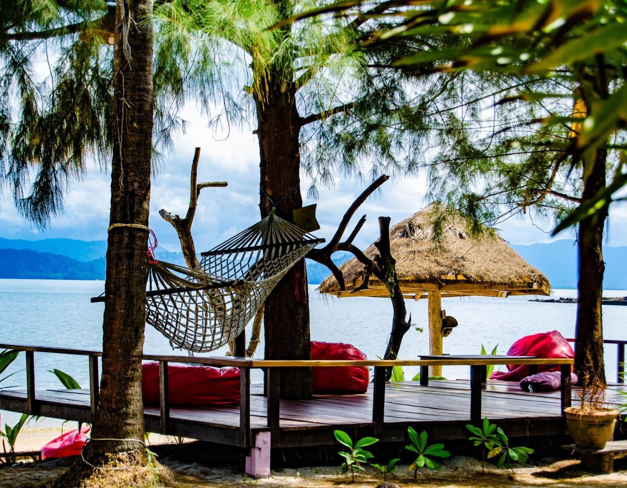 Sabai Sabai Beach Bungalows Koh Phayam Buitenkant foto
